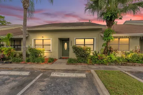 3880 NW 77th Ave #3880, Sunrise, FL 33351