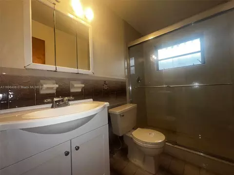 Bath - 439 E 16th St, Hialeah, FL 33010 photo 1 of 3
