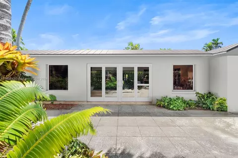 270 Cypress Dr, Key Biscayne, FL 33149 photo 3