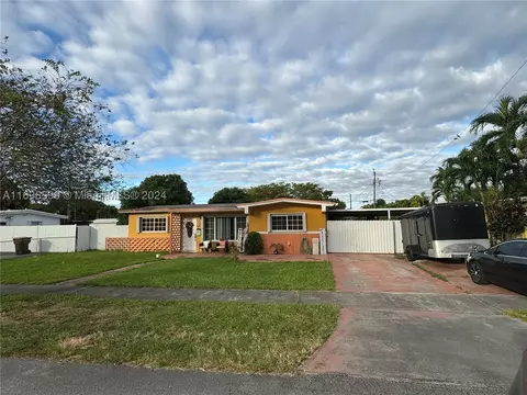 5460 W W 12th Ln, Hialeah, FL 33012