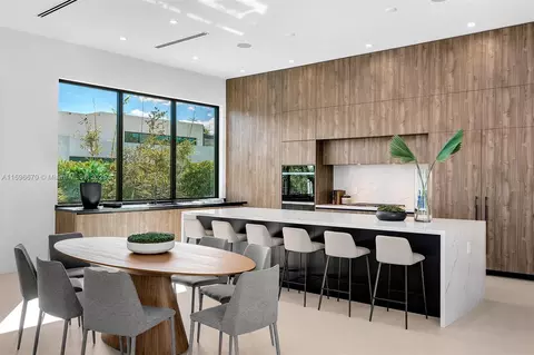 Kitchen - 11501 SW 67th Ave, Pinecrest, FL 33156 photo 1 of 3