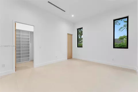 Bedroom - 11501 SW 67th Ave, Pinecrest, FL 33156 photo 5 of 6