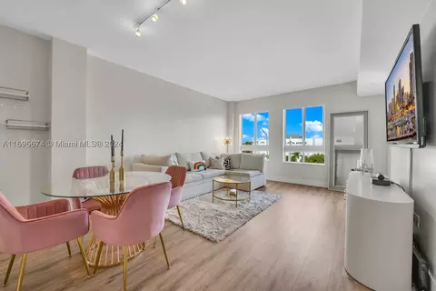 7355 SW 89th St #416N, Miami, FL 33156