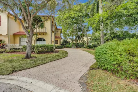 5828 NW 119th Ter, Coral Springs, FL 33076