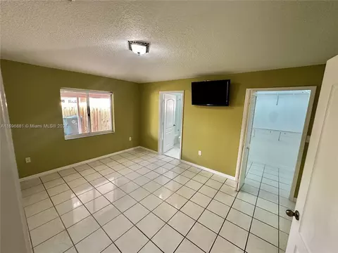 7498 W 34th Ct, Hialeah, FL 33018 photo 19