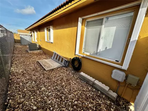 7498 W 34th Ct, Hialeah, FL 33018 photo 28
