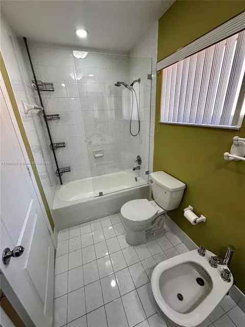 7498 W 34th Ct, Hialeah, FL 33018 photo 22