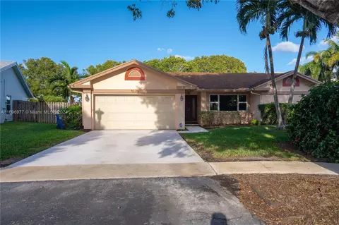 4120 NW 98th Ave, Sunrise, FL 33351