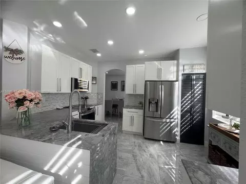 11523 SW 137th Psge, Miami, FL 33186