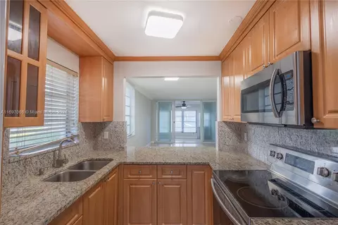 6001 NW 61st Ave #101, Tamarac, FL 33319