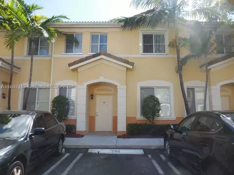 6940 NW 177th St #P102, Hialeah, FL 33015