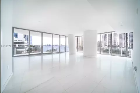 300 Biscayne Blvd Way #401E, Miami, FL 33131