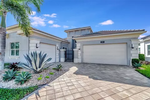8959 Golden Mountain Cir, Boynton Beach, FL 33473