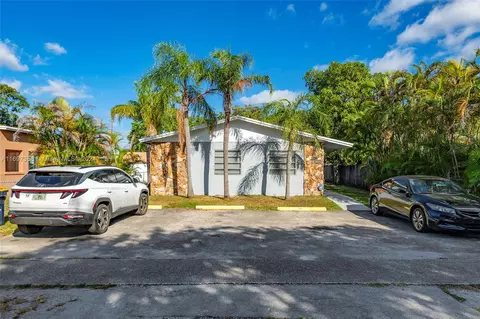 234 SW 4th St, Dania Beach, FL 33004