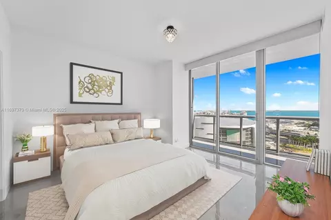 888 Biscayne Blvd #1804, Miami, FL 33132