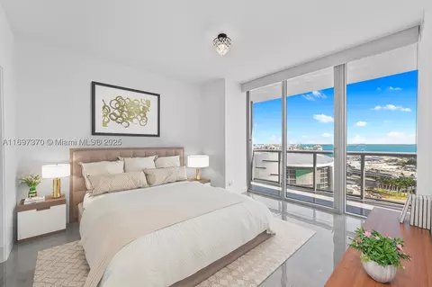 888 Biscayne Blvd #1804, Miami, FL 33132