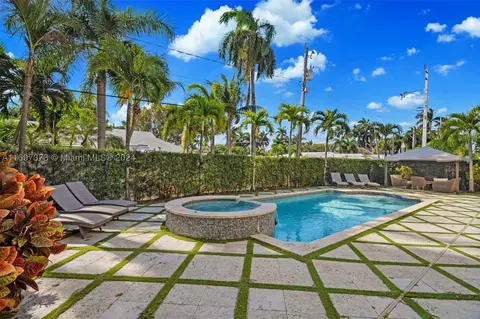 956 Hollywood Blvd, Hollywood, FL 33019