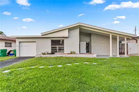 6633 Coconut Dr, Miramar, FL 33023