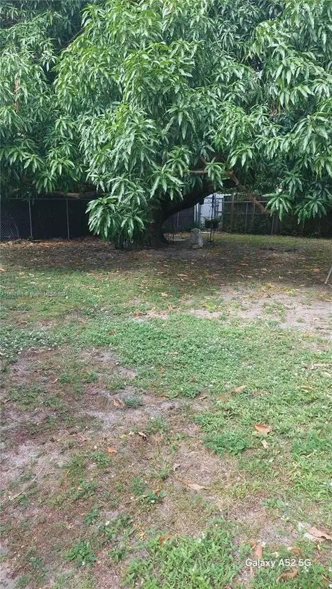 Exterior - 553 E 61st St, Hialeah, FL 33013 photo 3 of 5