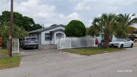 553 E 61st St, Hialeah, FL 33013 photo 1