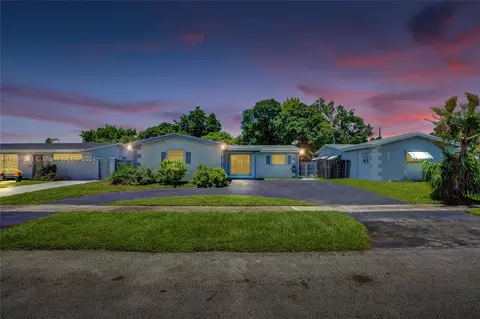 8351 NW 25th St, Sunrise, FL 33322