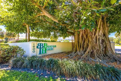 1600 SE Saint Lucie Blvd #110, Stuart, FL 34996