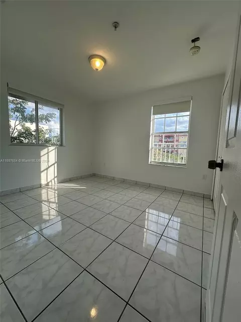 Other - 9 E 4th St #204, Hialeah, FL 33010 photo 4 of 5