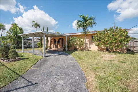 9541 Haitian Dr, Cutler Bay, FL 33189