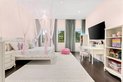 Bedroom - 9050 SW 63rd Ct, Pinecrest, FL 33156 photo 5 of 9