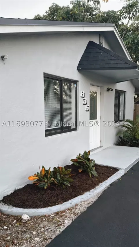 836 SW 13th Ct, Pompano Beach, FL 33060