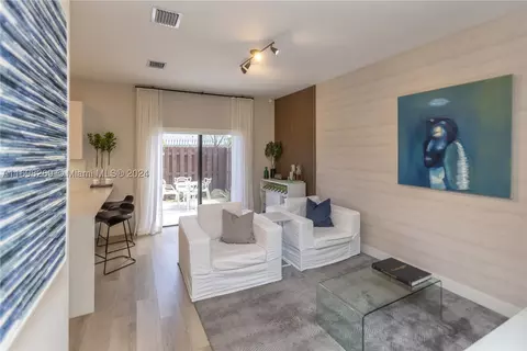 979 NE 211th St #979, Miami, FL 33179