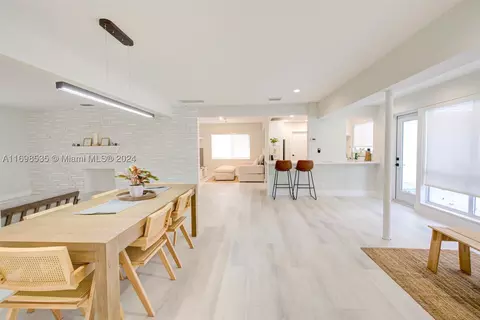819 Hollywood Blvd, Hollywood, FL 33019