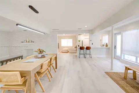 819 Hollywood Blvd, Hollywood, FL 33019