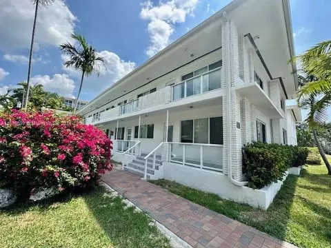 1065 98th St #2, Bay Harbor Islands, FL 33154