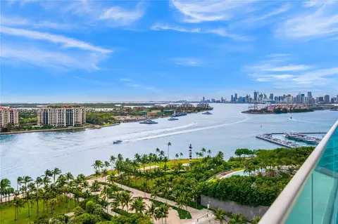 300 S Pointe Dr #1901, Miami Beach, FL 33139
