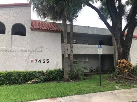 7435 Woodmont Ter #205, Tamarac, FL 33321