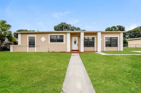 3420 NW 7th St, Lauderhill, FL 33311
