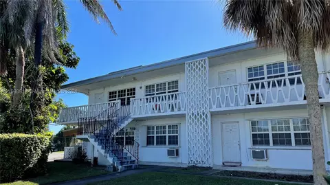 1450 NE 171st St #202B, North Miami Beach, FL 33162