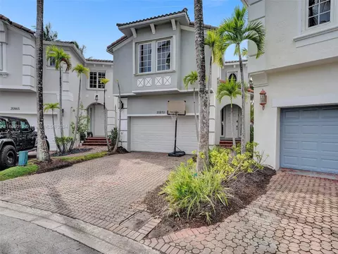 20870 NE 30th Pl, Aventura, FL 33180