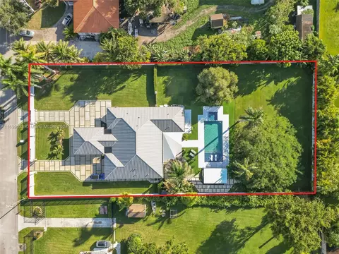 10 SW 124th Ave, Miami, FL 33184