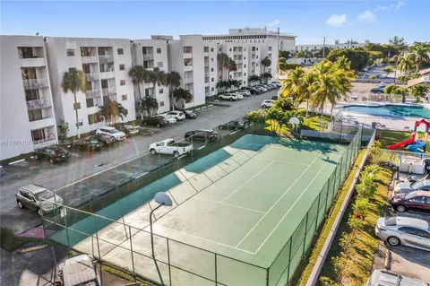8075 NW 7th St #120, Miami, FL 33126