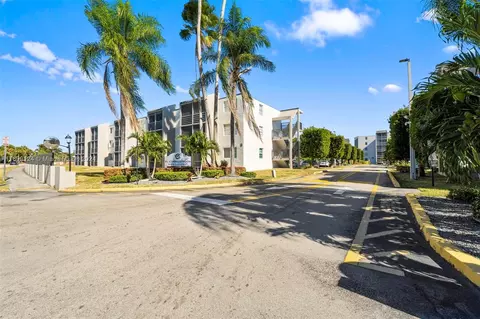 14175 SW 87th St #C302, Miami, FL 33183