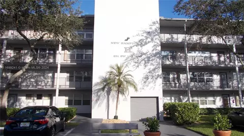251 SW 132nd Way #213H, Pembroke Pines, FL 33027