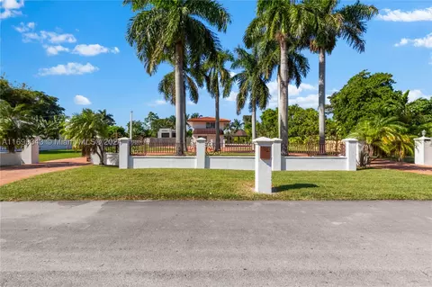 10 NW 125th Ave, Miami, FL 33182