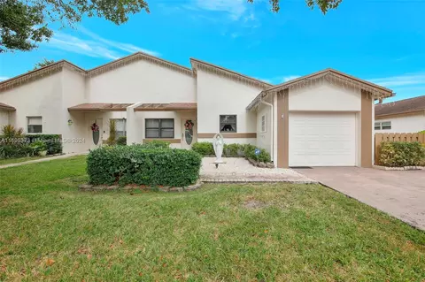 6511 NW 4th St, Plantation, FL 33317