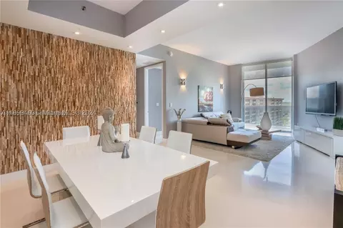 16001 Collins Ave #1405, Sunny Isles Beach, FL 33160