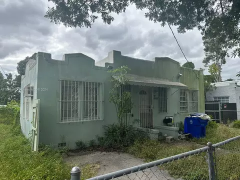 3422 NW 15th St, Miami, FL 33125