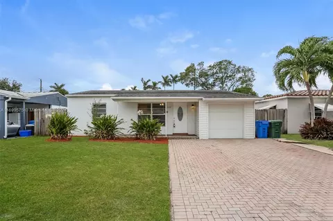300 NW 52nd St, Oakland Park, FL 33309