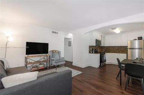 3245 Virginia St #50, Miami, FL 33133