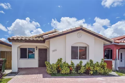 2834 W 75th Ter, Hialeah, FL 33018